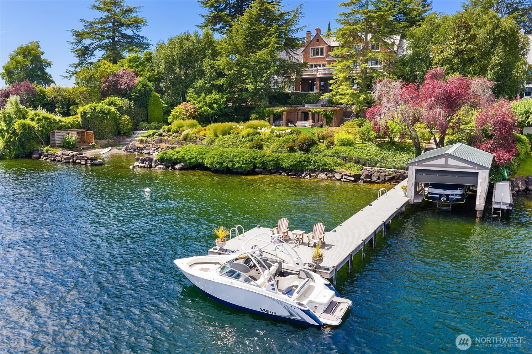 3038 E Laurelhurst Drive NE