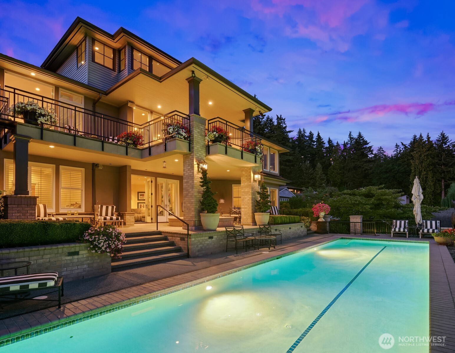 16 Enatai Drive