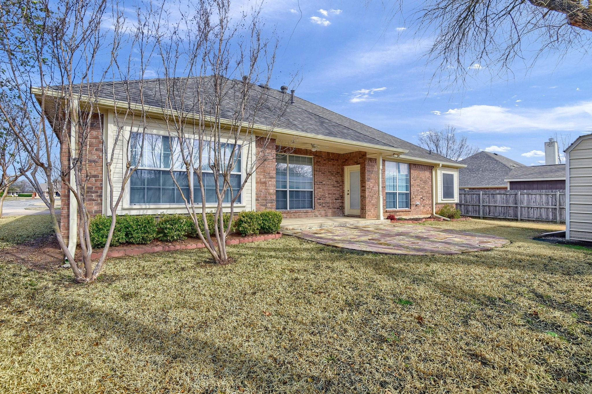 718 Mockingbird Street