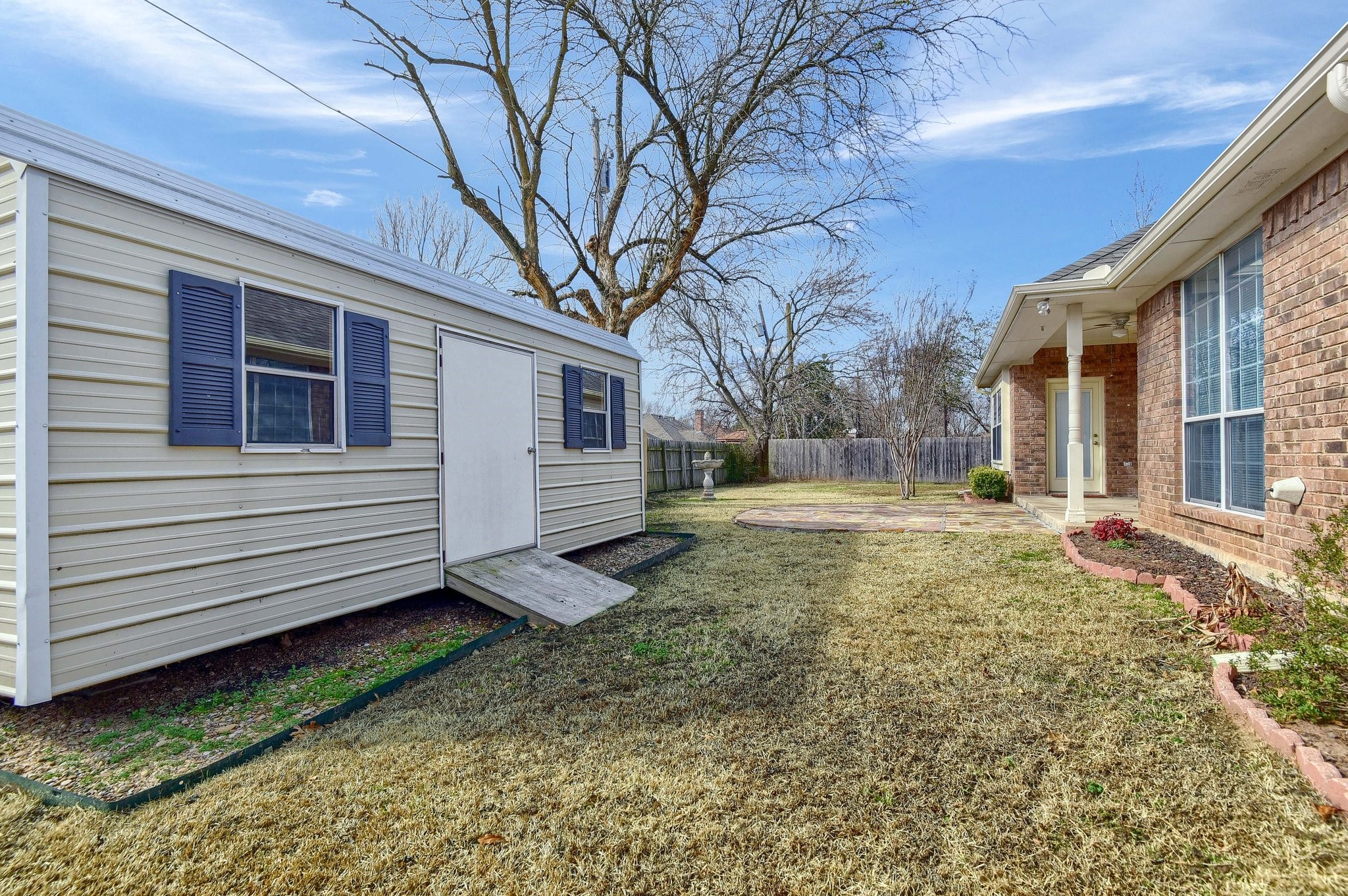 718 Mockingbird Street