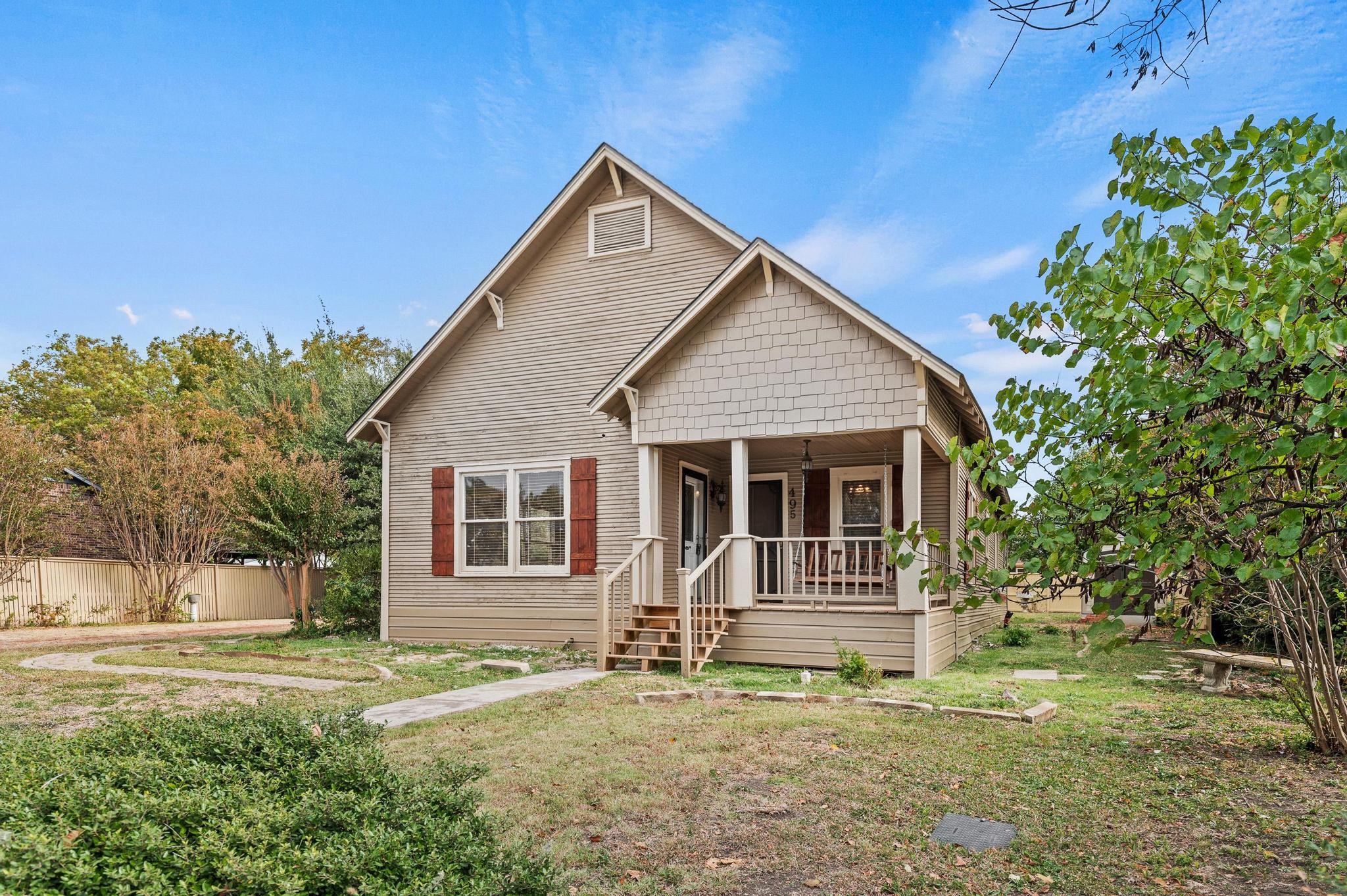 495 S Dallas Street