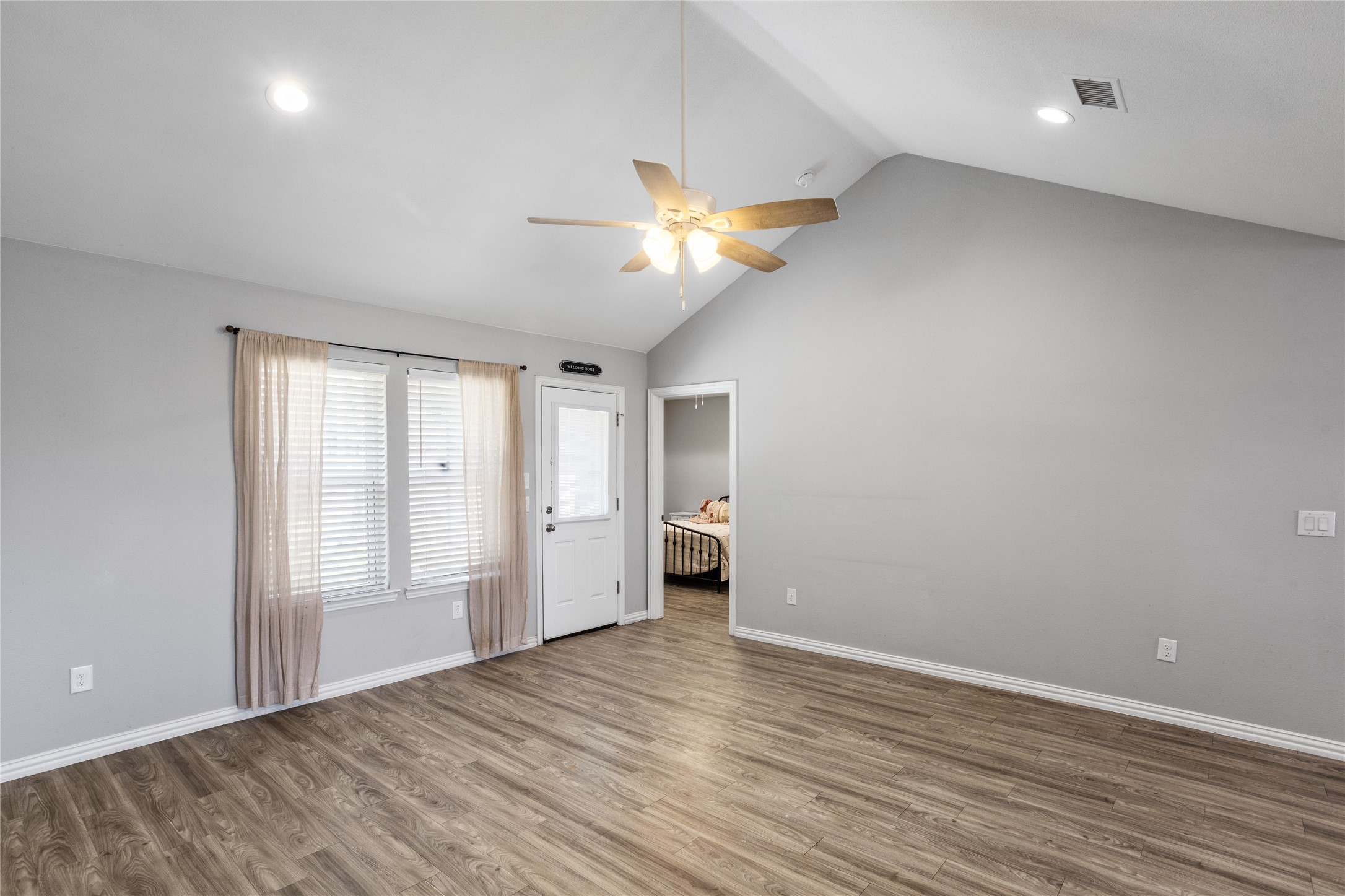 1 W Parnell Street