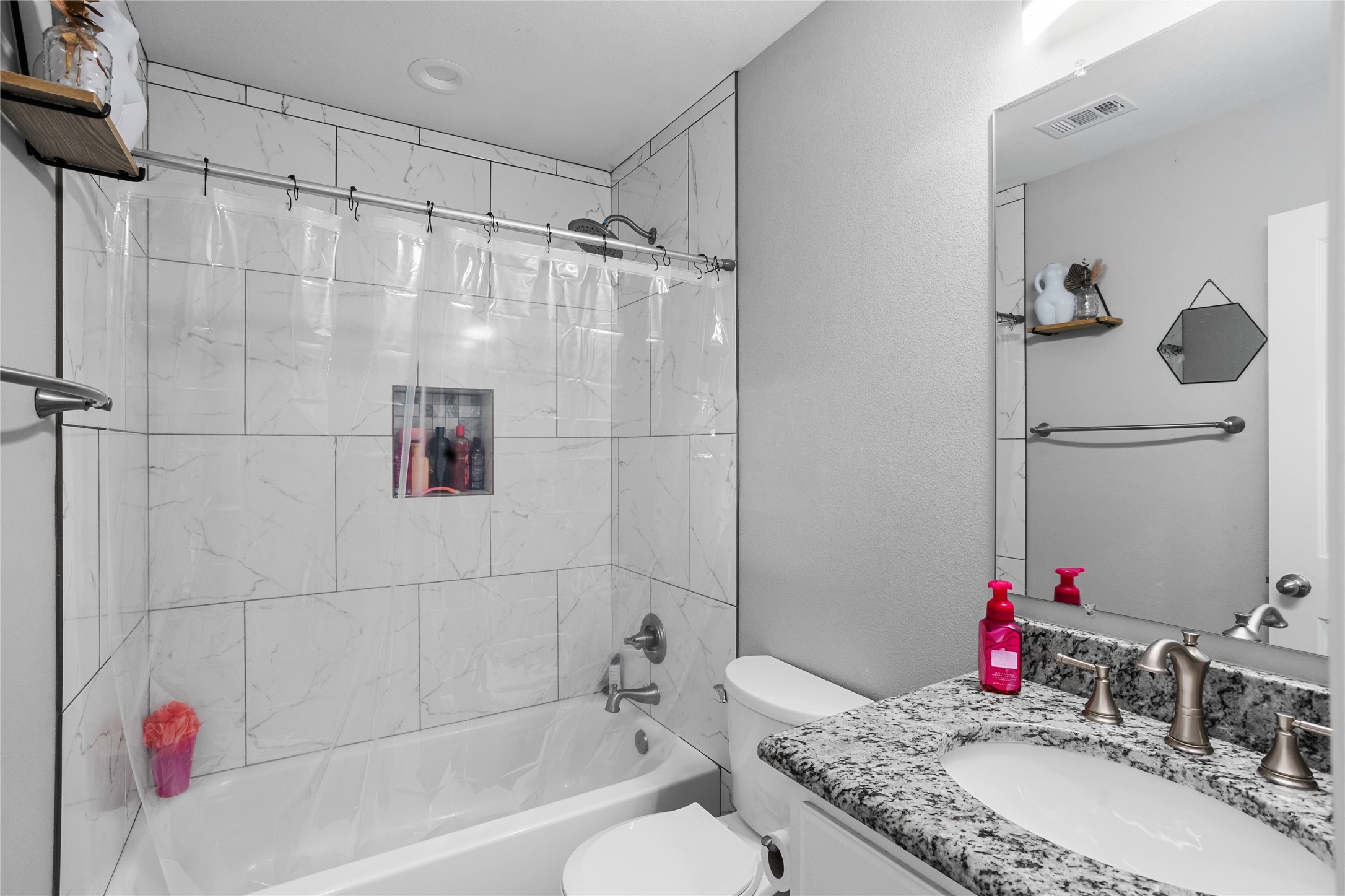 1 W Parnell Street