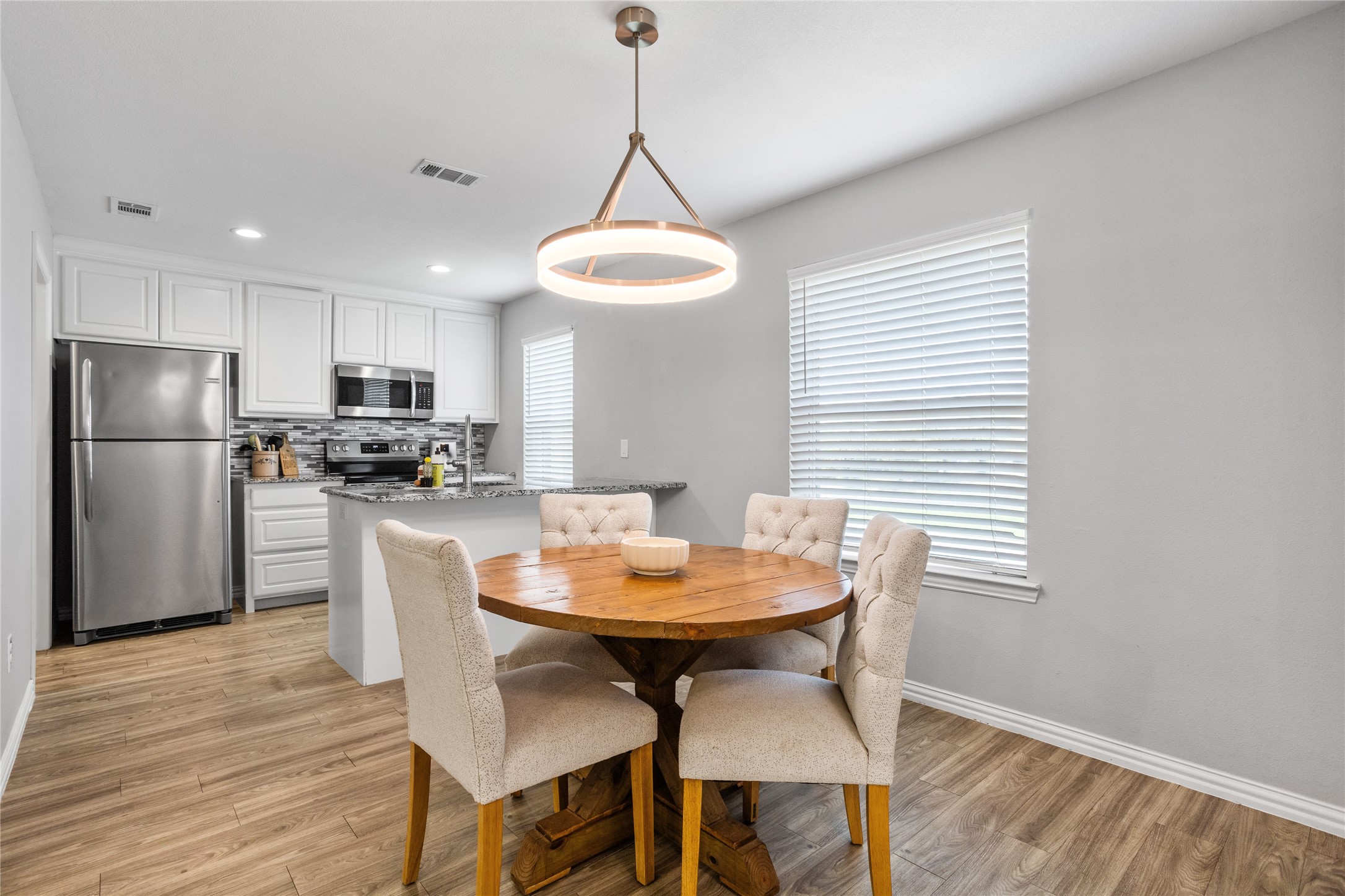 1 W Parnell Street