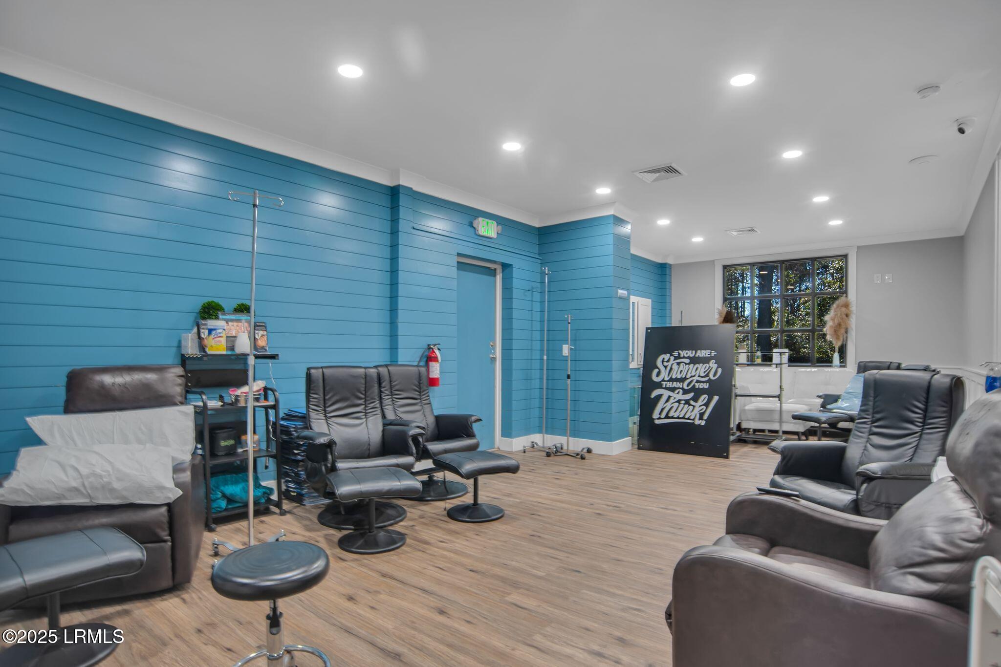 53 Persimmons Street, 105