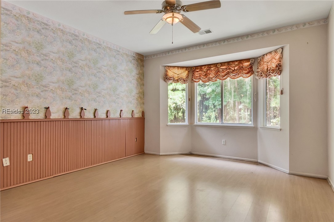 59 Hampton Circle