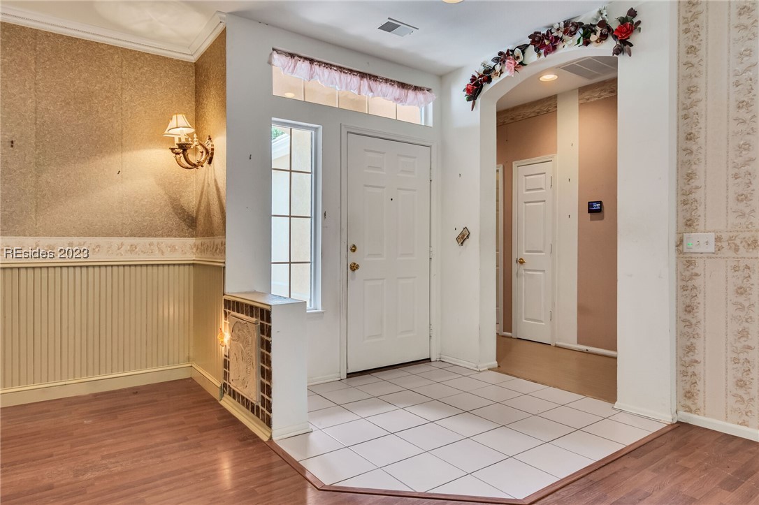 59 Hampton Circle