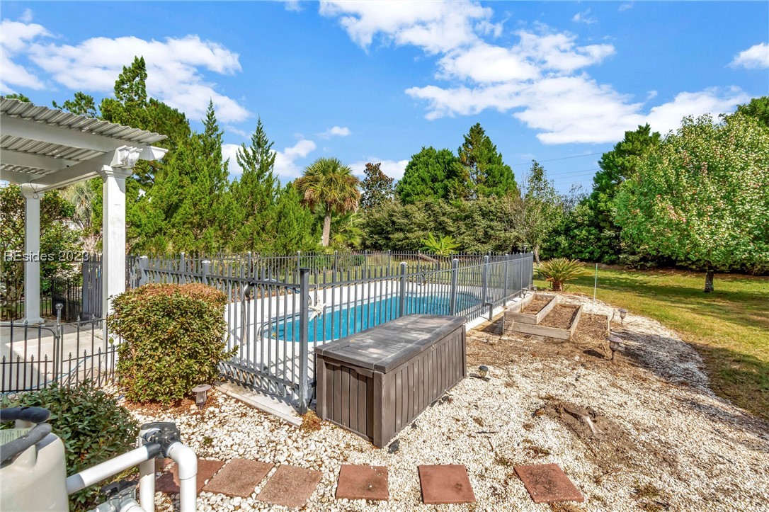 33 Darby Creek Court