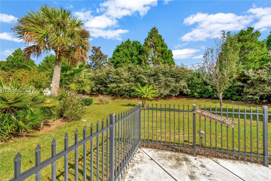 33 Darby Creek Court
