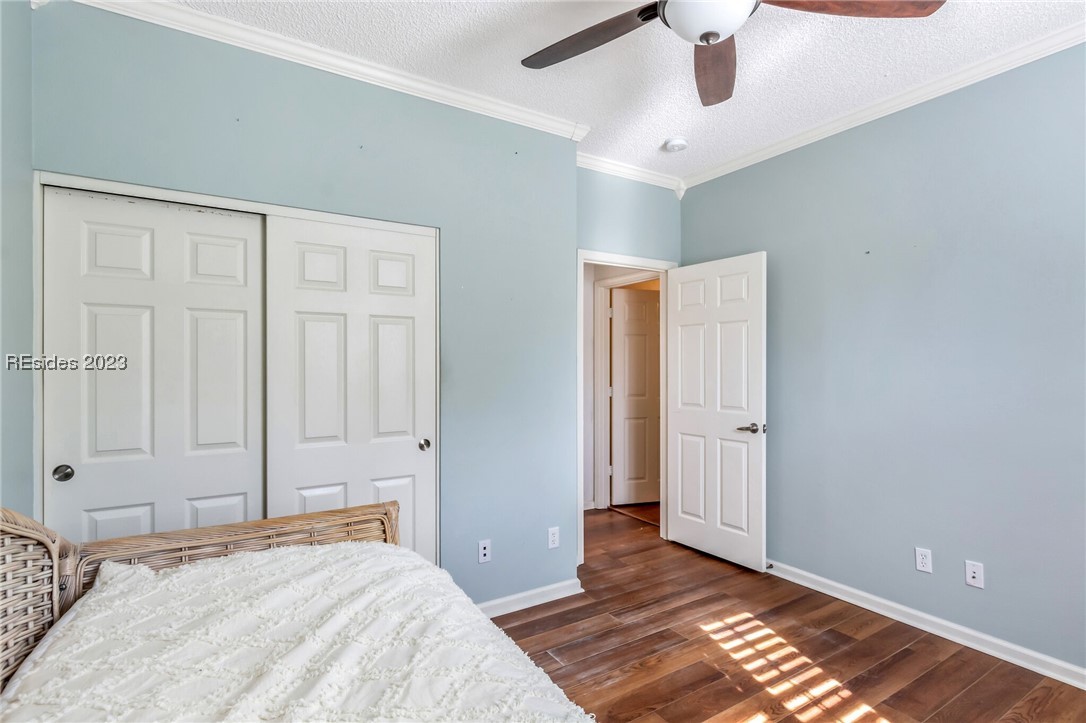 33 Darby Creek Court