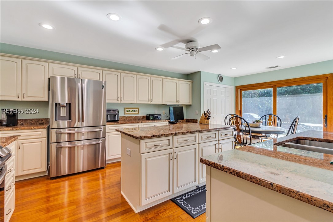 1 Purple Martin Lane