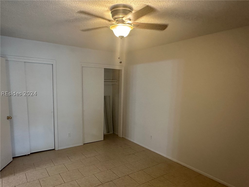 400 Wm Hilton Parkway 16