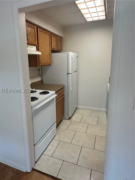 400 Wm Hilton Parkway 16