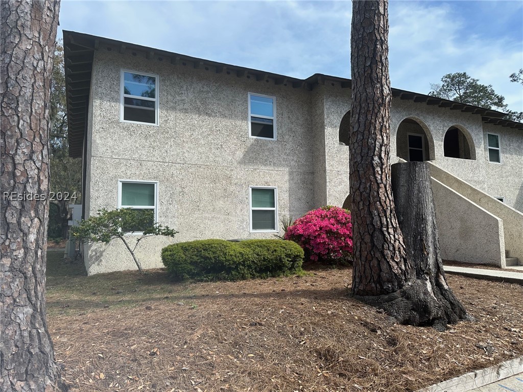 400 Wm Hilton Parkway 16