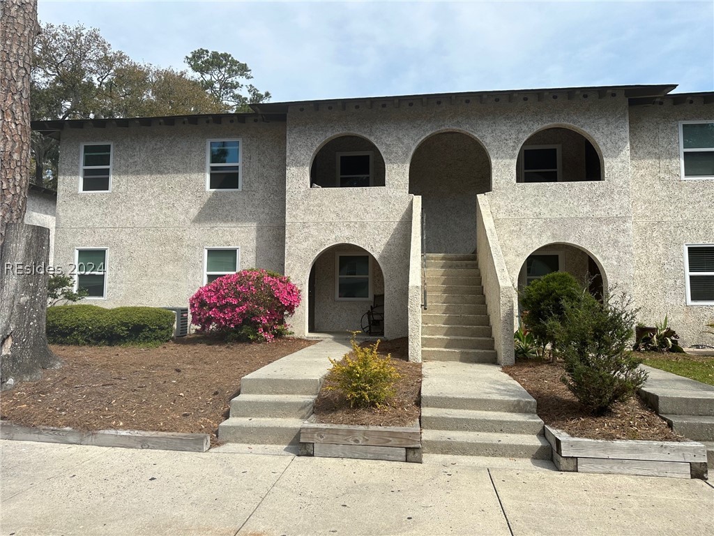 400 Wm Hilton Parkway 16