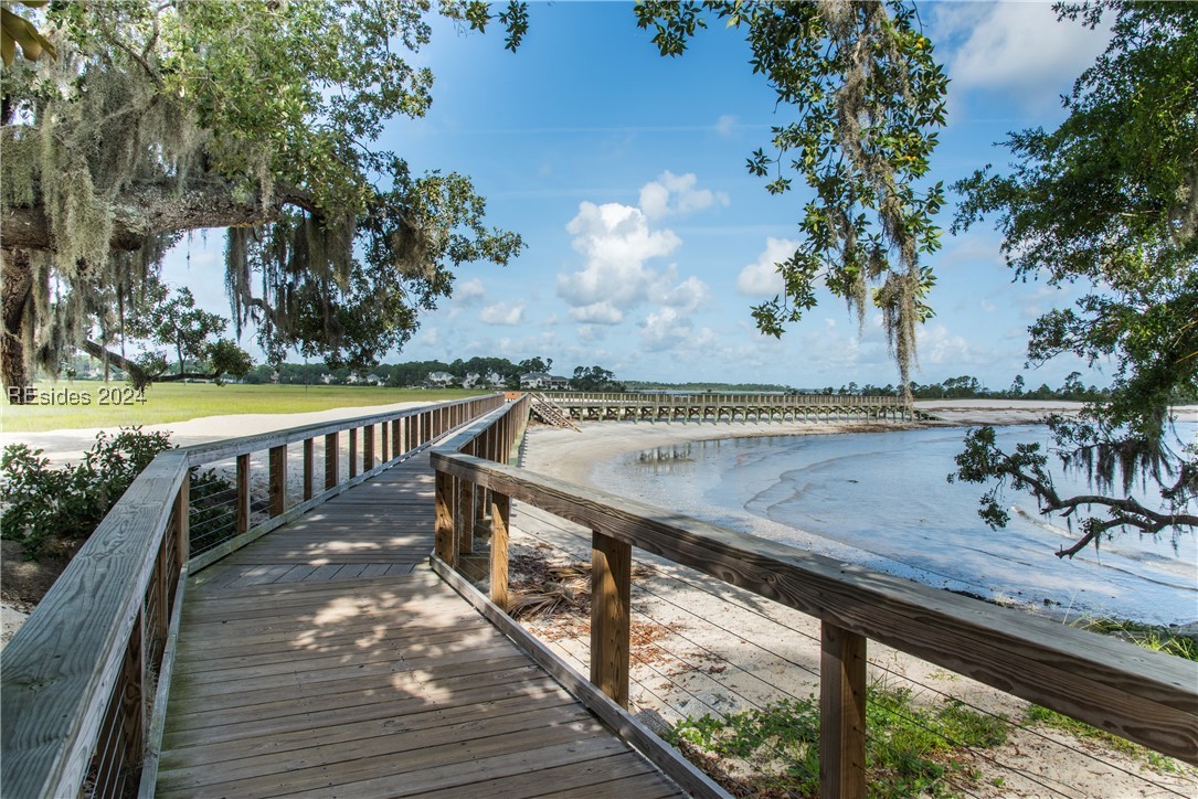 8 Windy Cove Court