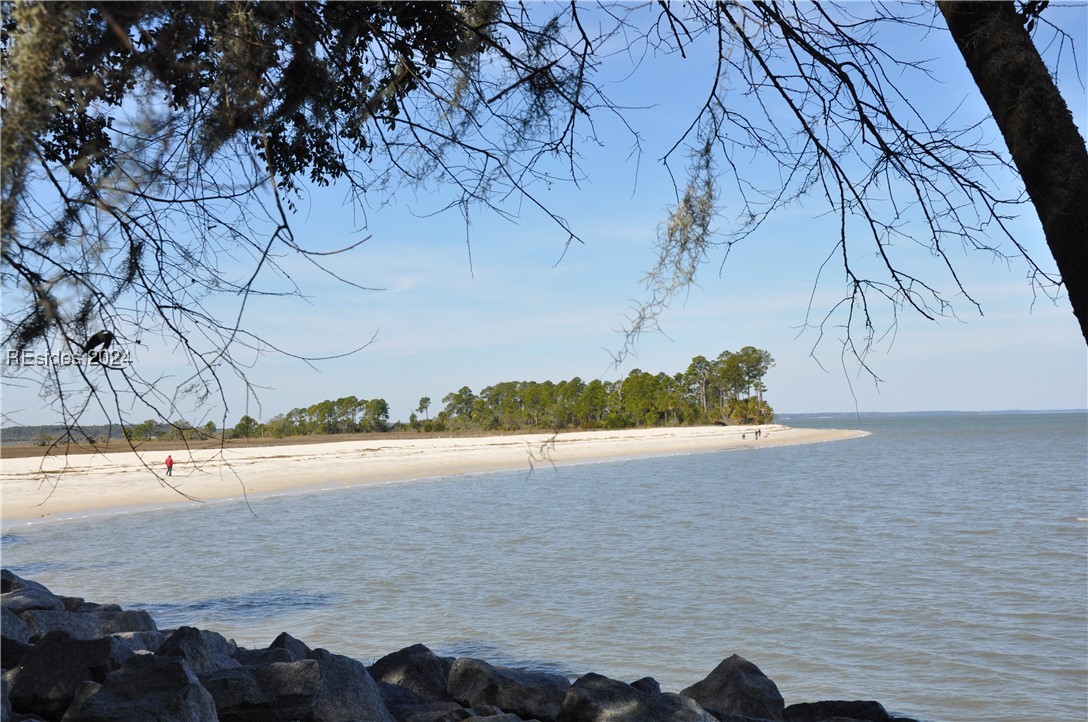 8 Windy Cove Court