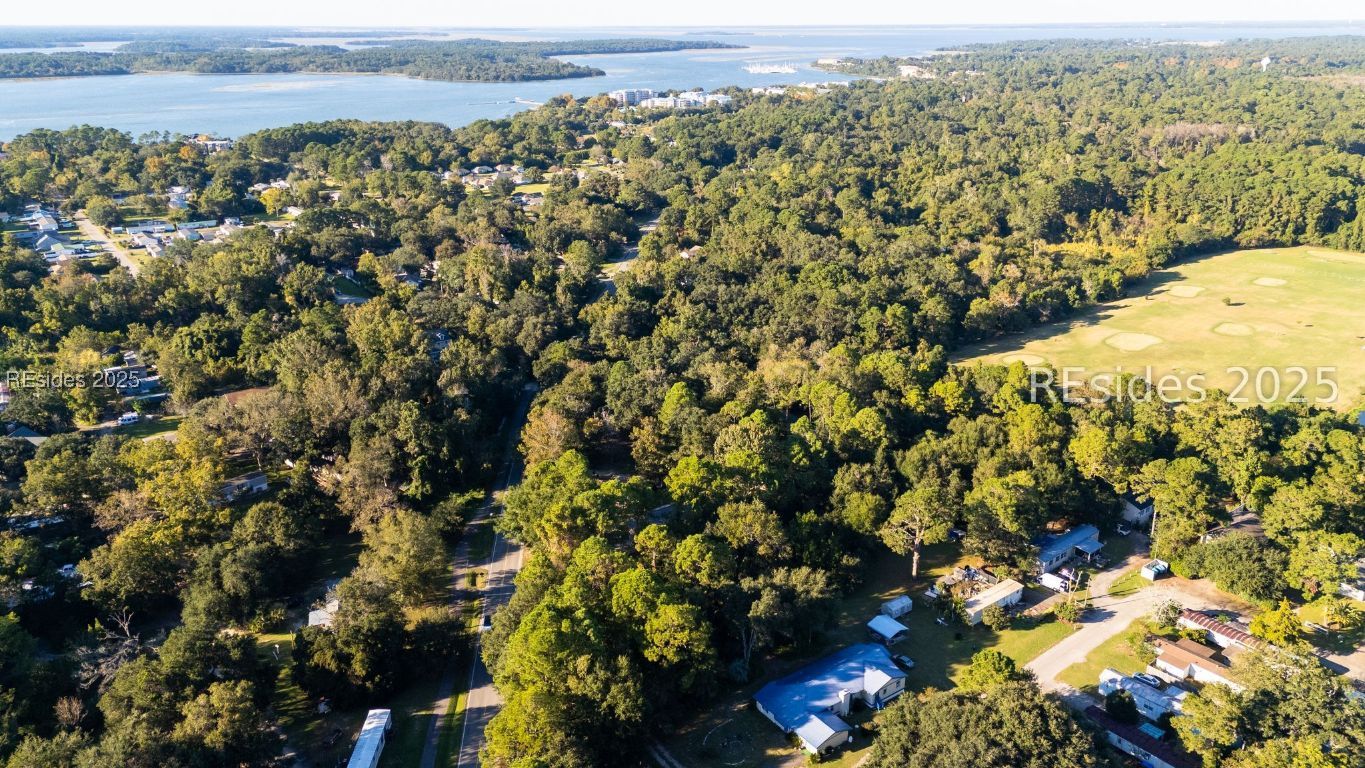 1 Farmers Club Drive