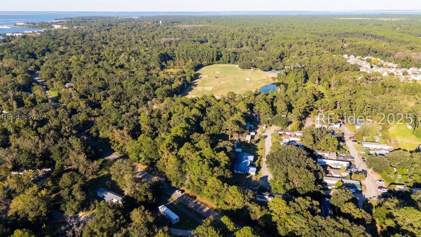 1 Farmers Club Drive