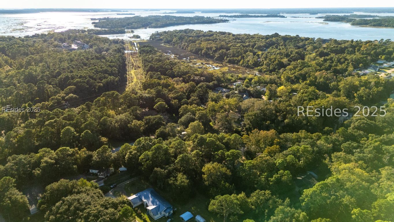 1 Farmers Club Drive