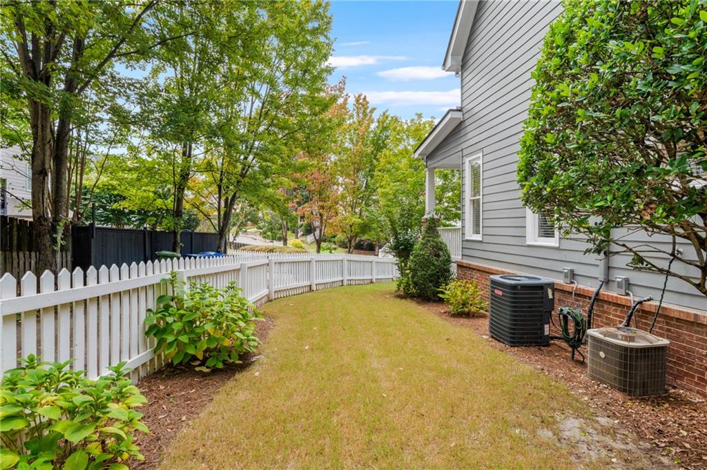 2149 Whittier Place NW