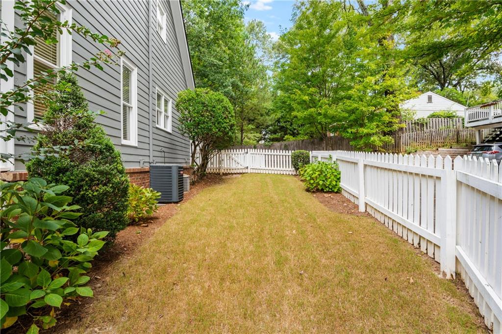 2149 Whittier Place NW