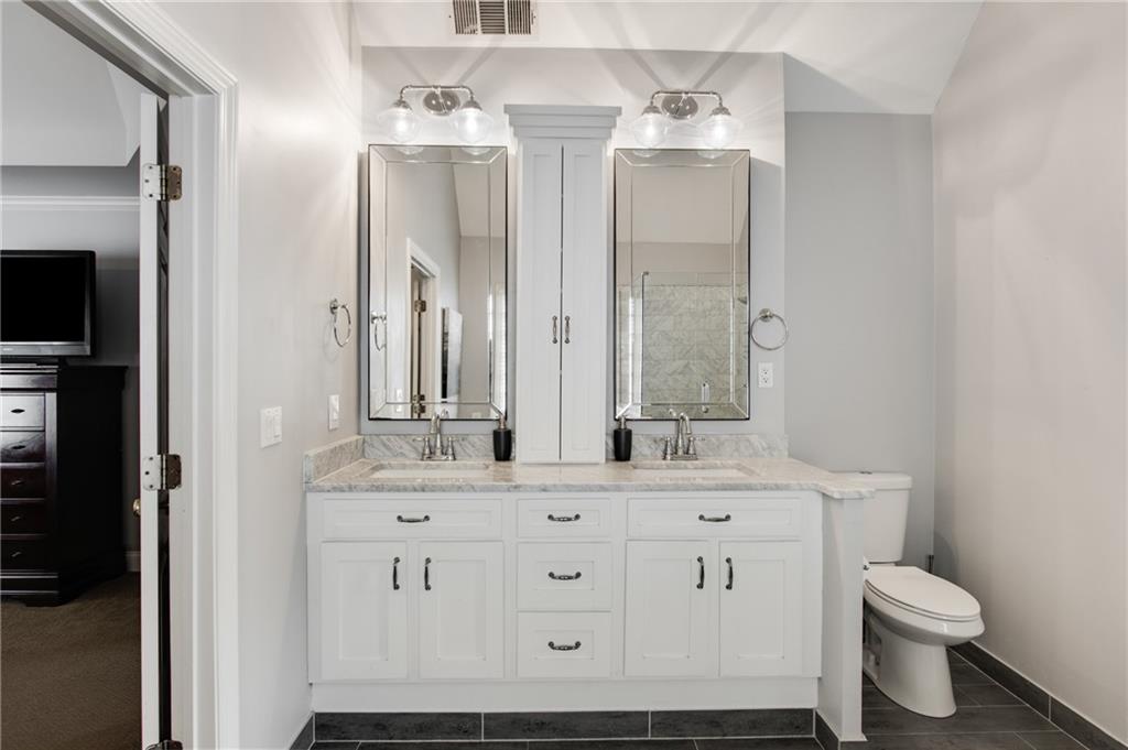 2149 Whittier Place NW