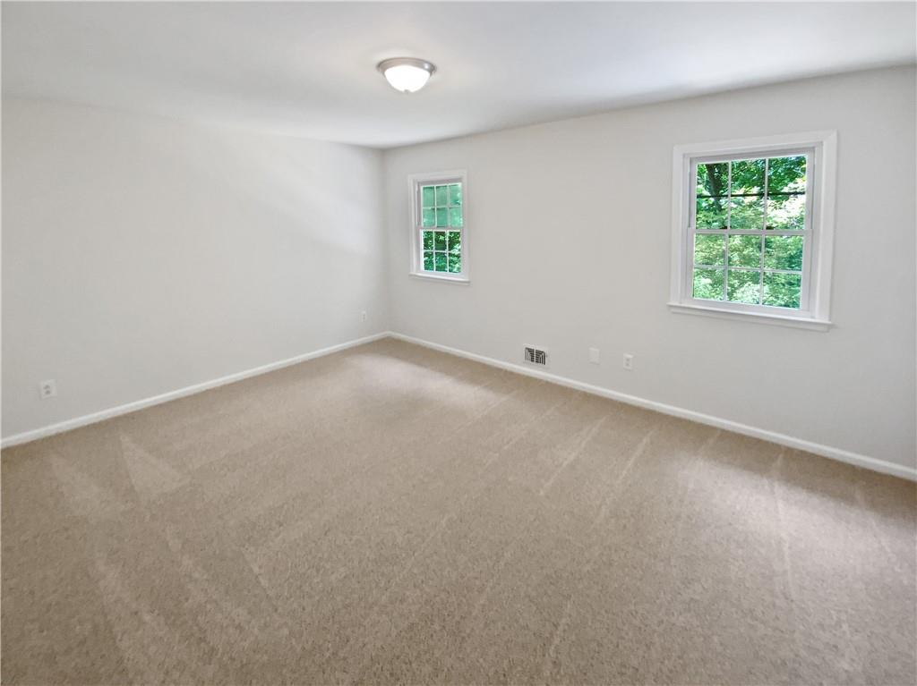 1215 Ridgefield Drive