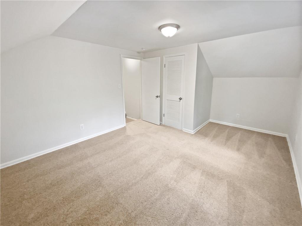 1215 Ridgefield Drive