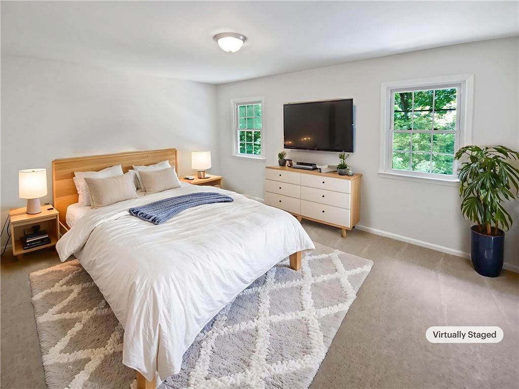 1215 Ridgefield Drive