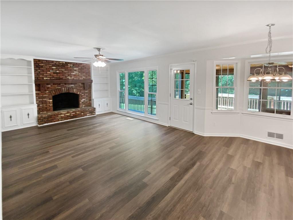 1215 Ridgefield Drive