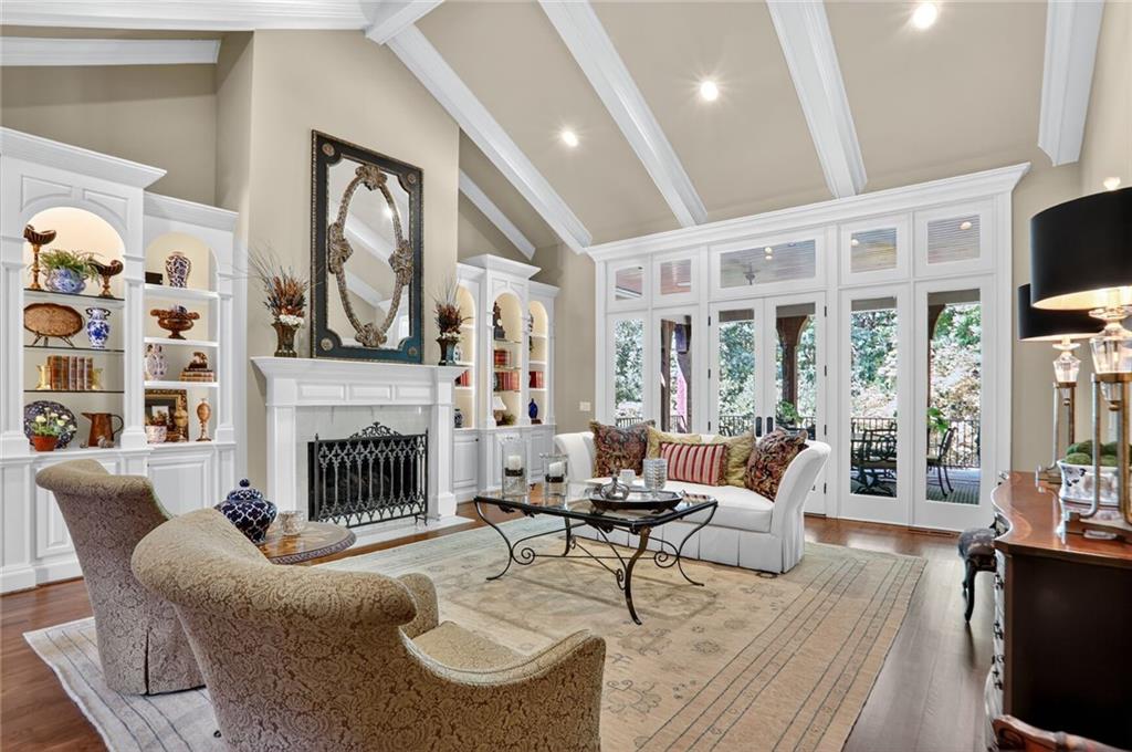 535 Old Cobblestone Drive