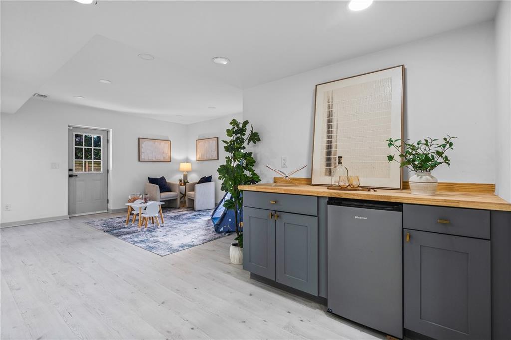 1339 Valley View Road