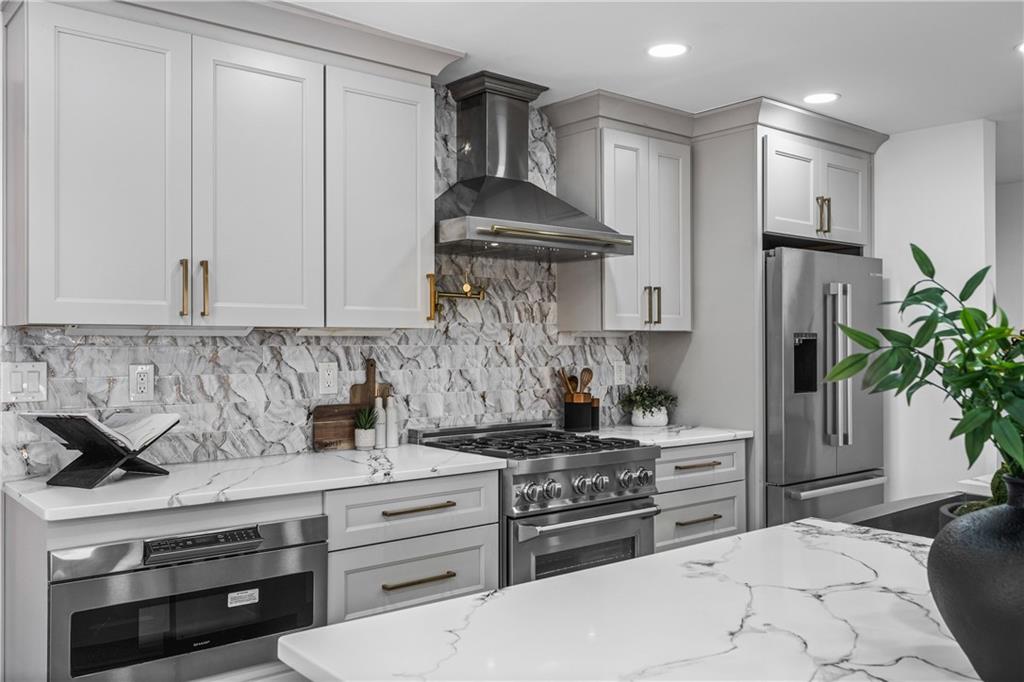 1339 Valley View Road