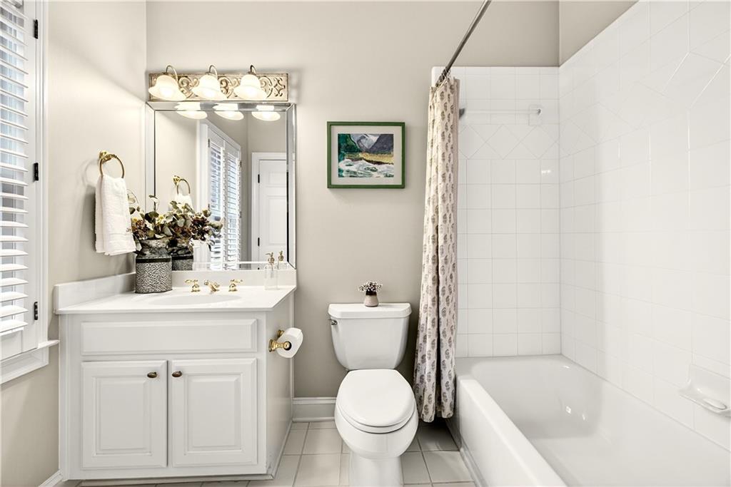 1168 Bellewood Square