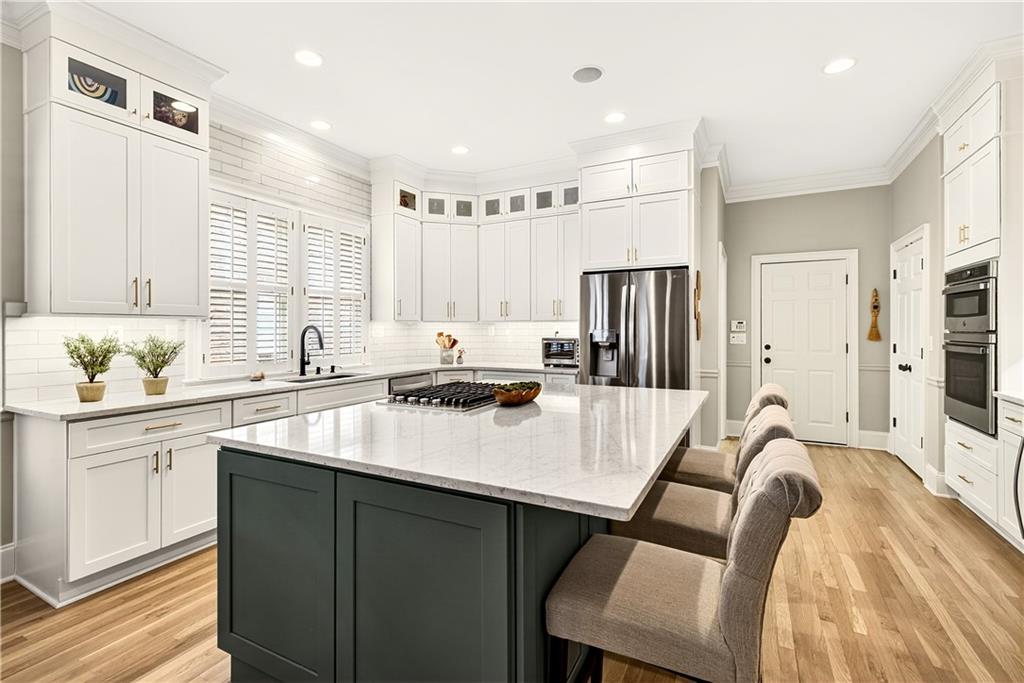 1168 Bellewood Square