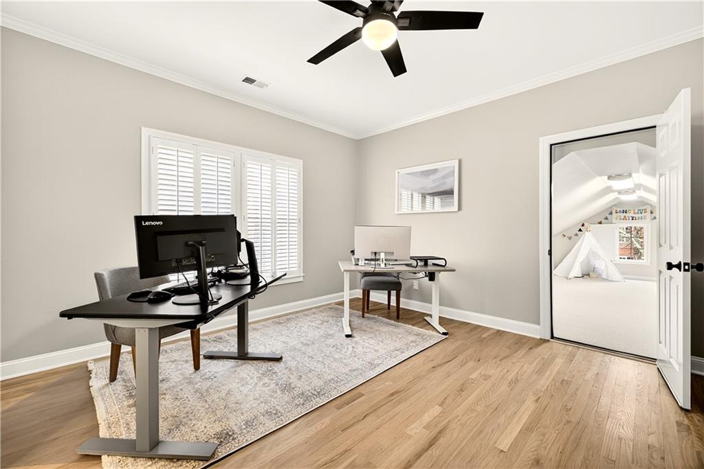 1168 Bellewood Square