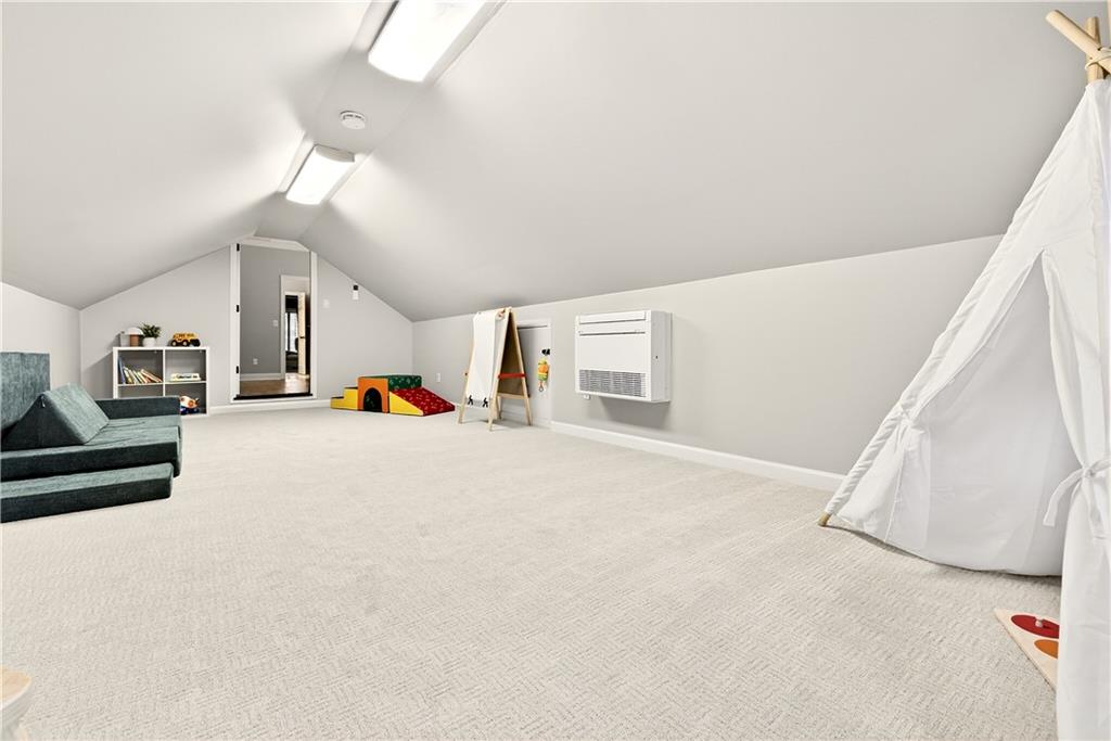 1168 Bellewood Square