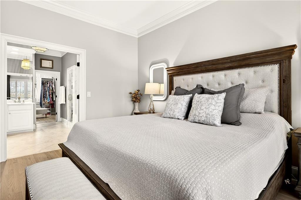 1168 Bellewood Square