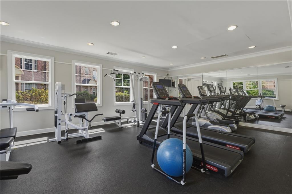 1279 Ashford Creek Park