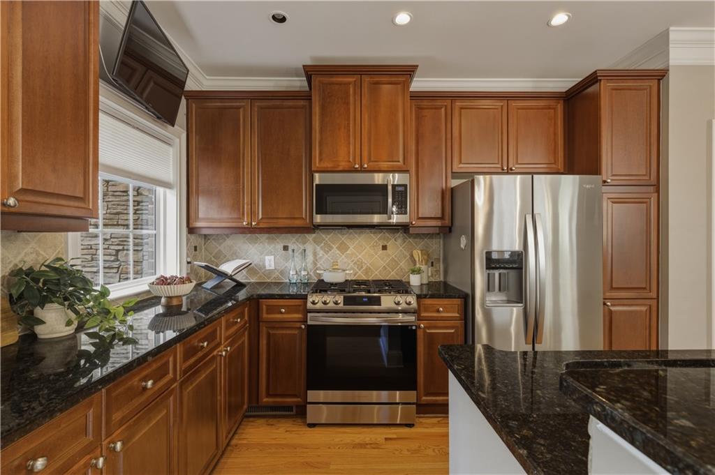 1279 Ashford Creek Park