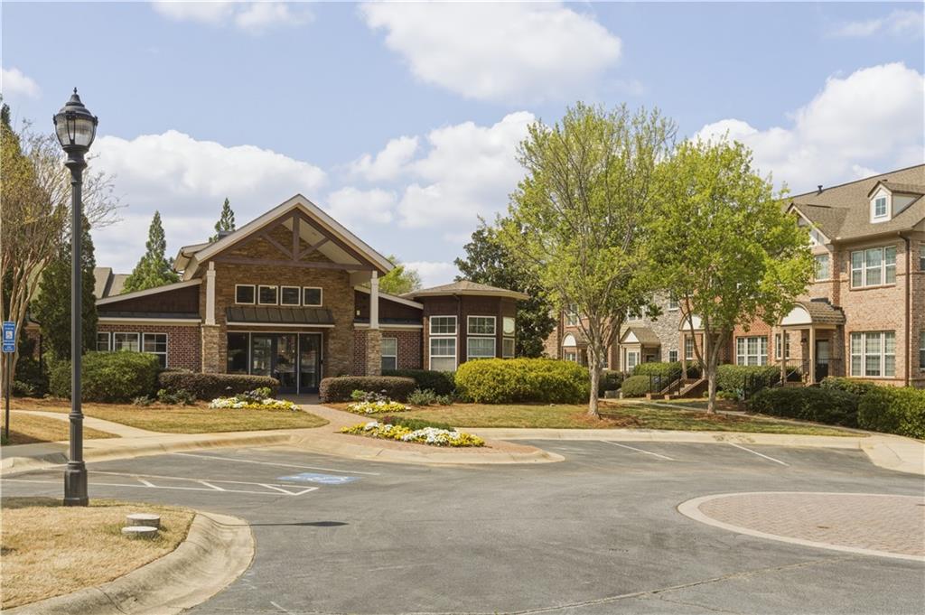 3709 Ashford Creek Hill NE