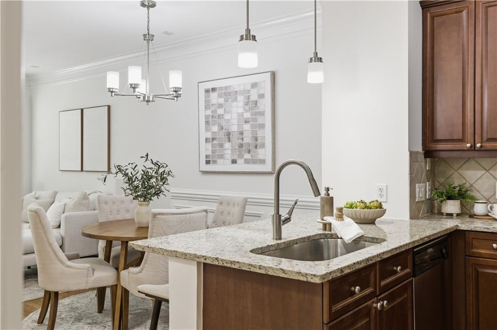 3709 Ashford Creek Hill NE