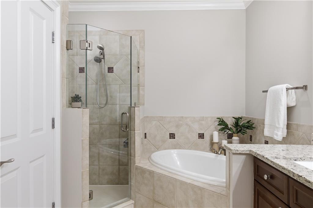 3709 Ashford Creek Hill NE