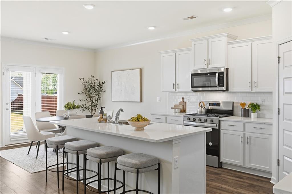 988 Blue Juniper Circle