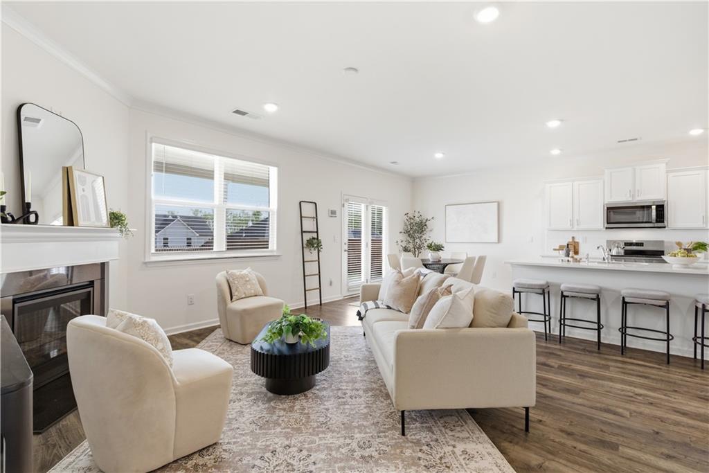 988 Blue Juniper Circle