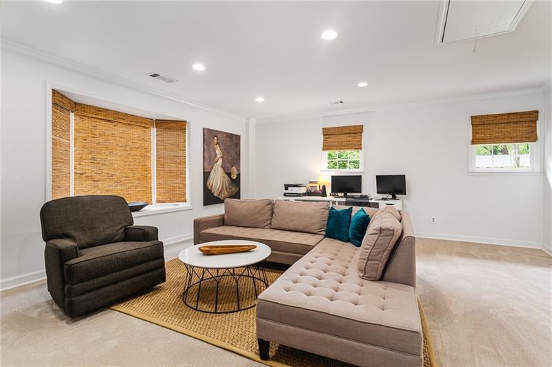 935 Wordsworth Drive