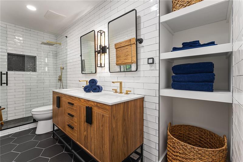 935 Wordsworth Drive