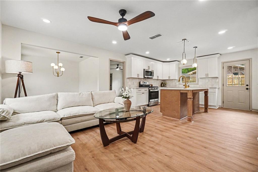 1988 Calvary Hill Court SW