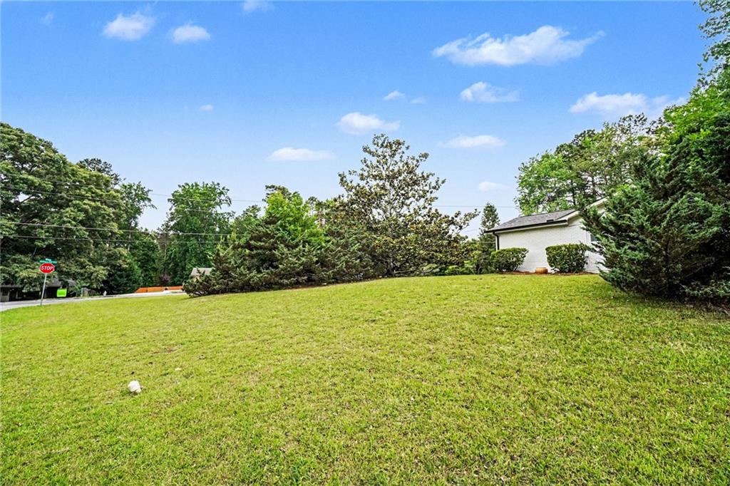 1988 Calvary Hill Court SW